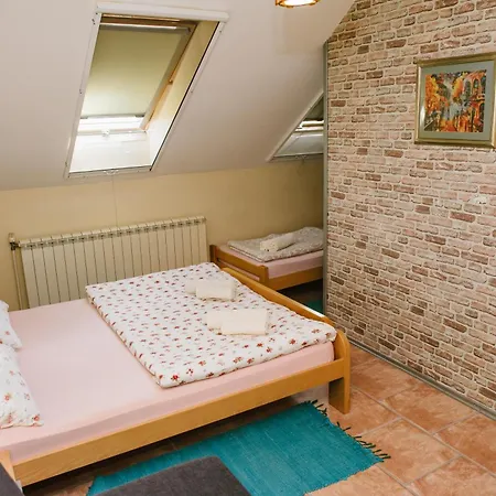 홈스테이 Sobe Tatjana