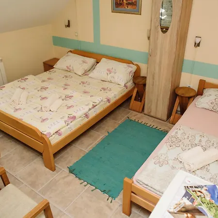 홈스테이 Sobe Tatjana *